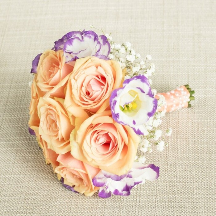 'SI' BRIDESMAID BOUQUET